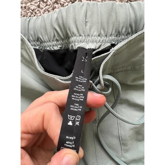 Ten Thousand Foundation Short 7" L - Picture 3 of 4